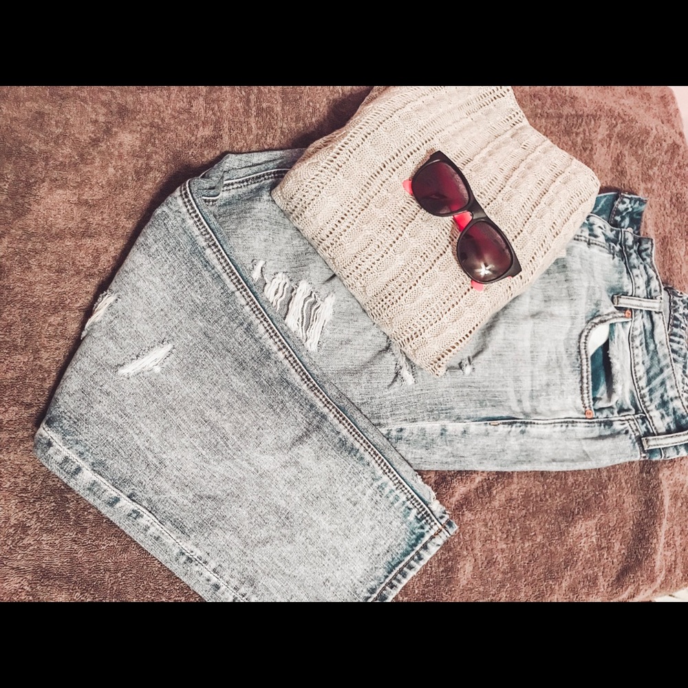 American Eagle Tomgirl Jeans
